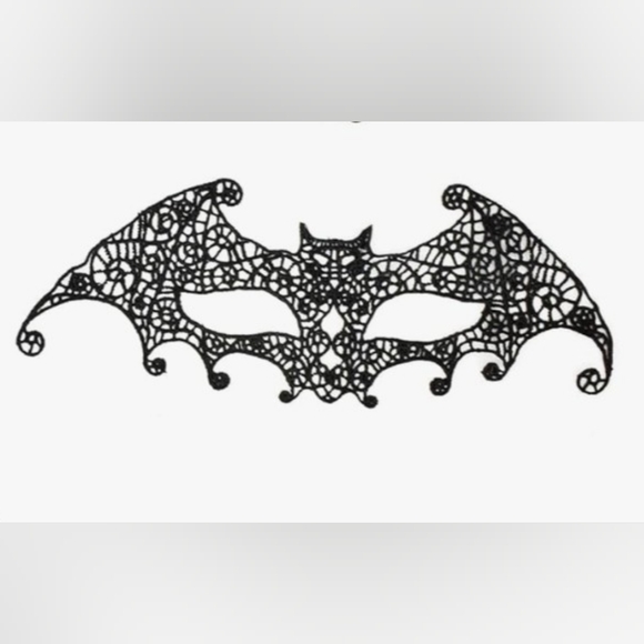 Accessories - 10/$40 - Lace Mask with Ribbon Tie